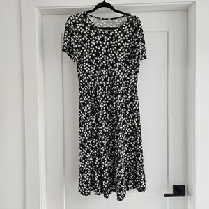 Art Class Black and White Floral Midi Dress